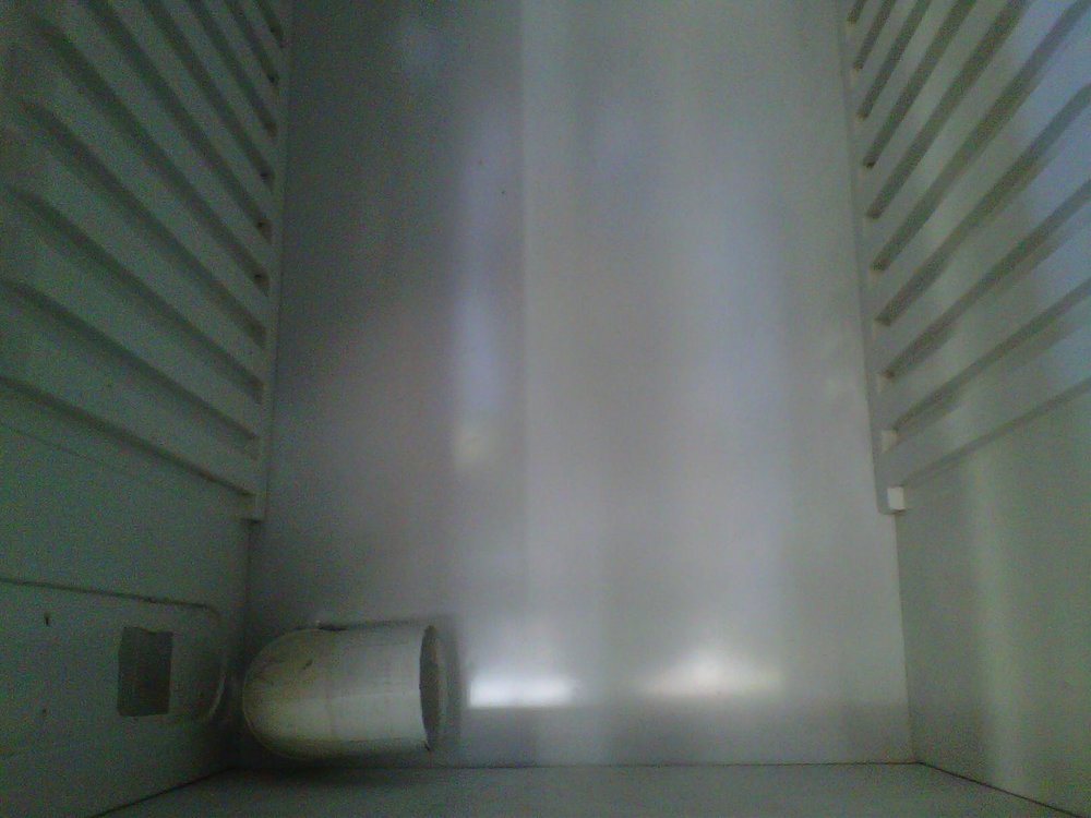 Bottom_Inside_of_Fridge_-_Passive_inlet.thumb.jpg.52b37a605bcb451b2d9963178a1a72db.jpg